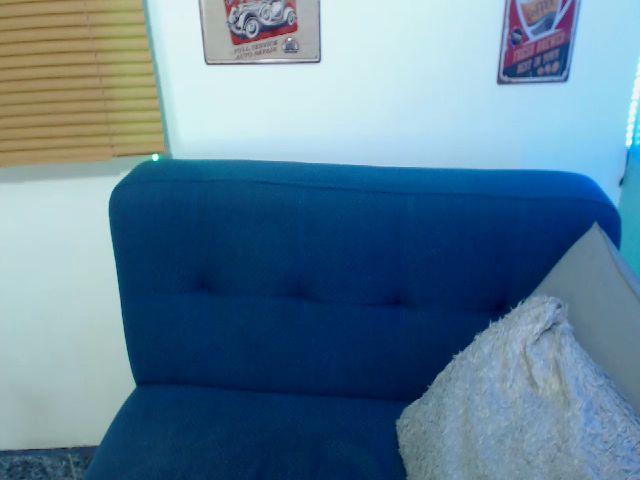 Live sex webcam photo for Violetasweett #272530753