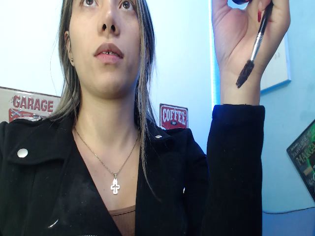 Live sex webcam photo for Violetasweett #272599910