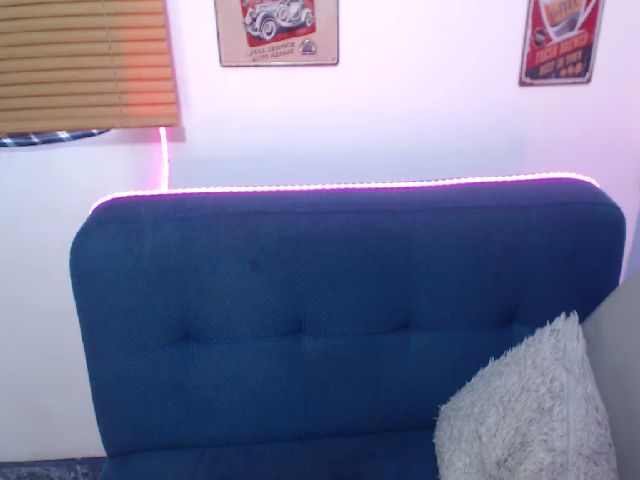 Live sex webcam photo for Violetasweett #273315383