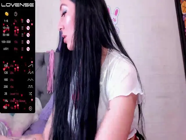 Live sex webcam photo for Violetatoo #273748149