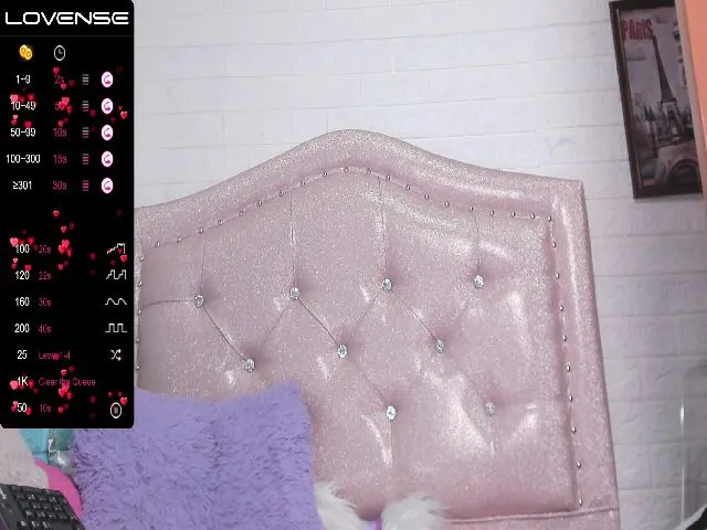 Live sex webcam photo for Violetatoo #273989824