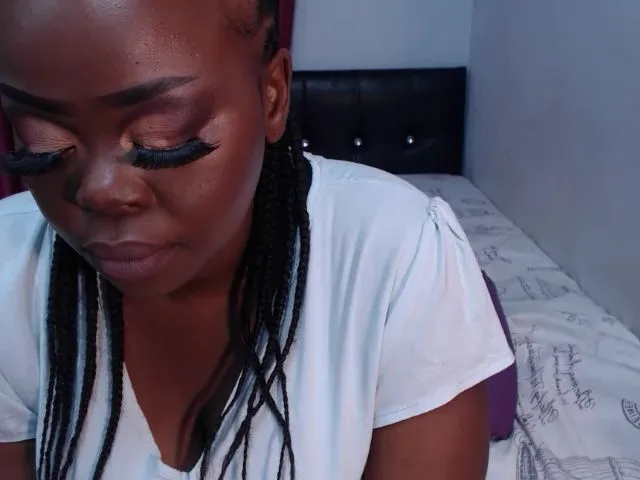 Live sex webcam photo for VioletcageZA #273126797