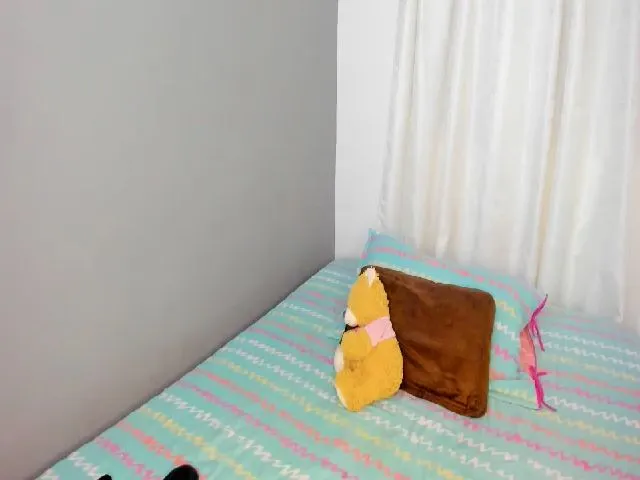 Live sex webcam photo for Violeth_96_ #272248438