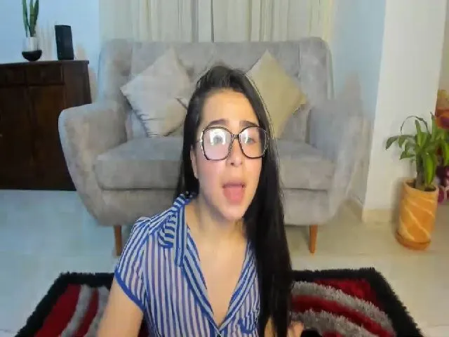 Live sex webcam photo for Violeth_96_ #272405514