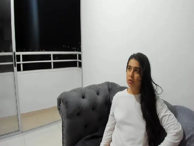 Live sex webcam photo for Violeth_96_ #273845702