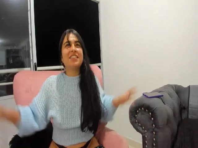 Live sex webcam photo for Violeth_96_ #274122213