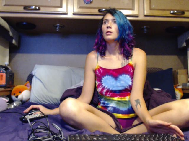 Live sex webcam photo for Violethooper1 #272892106