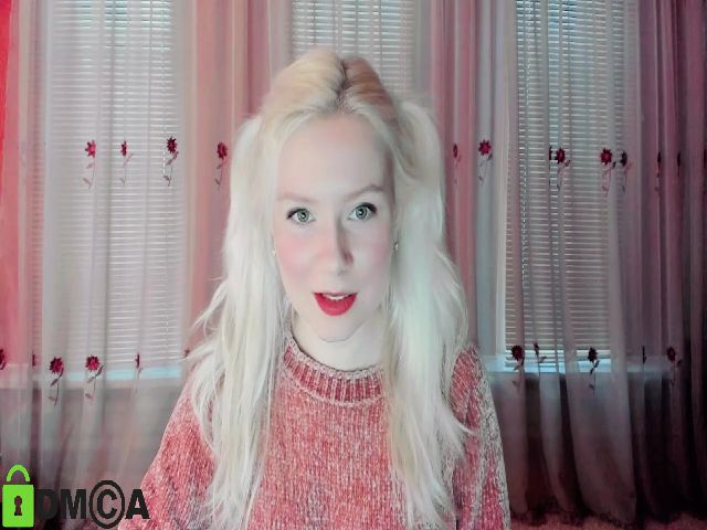 Live sex webcam photo for Violetta33 #271944818