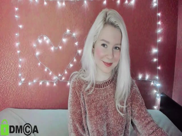 Live sex webcam photo for Violetta33 #272097519