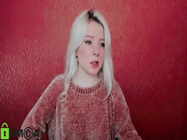 Live sex webcam photo for Violetta33 #272386904