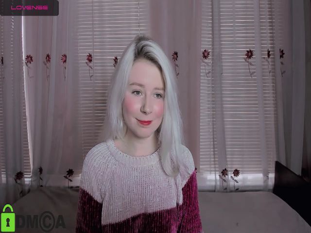 Live sex webcam photo for Violetta33 #272540438