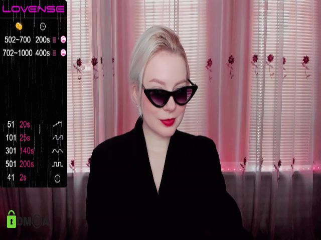 Live sex webcam photo for Violetta33 #273012653