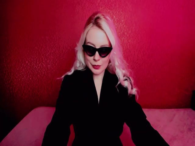 Live sex webcam photo for Violetta33 #273064358