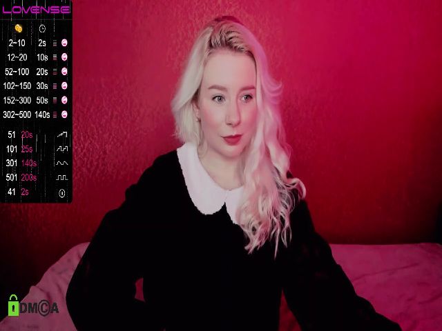 Live sex webcam photo for Violetta33 #273075275