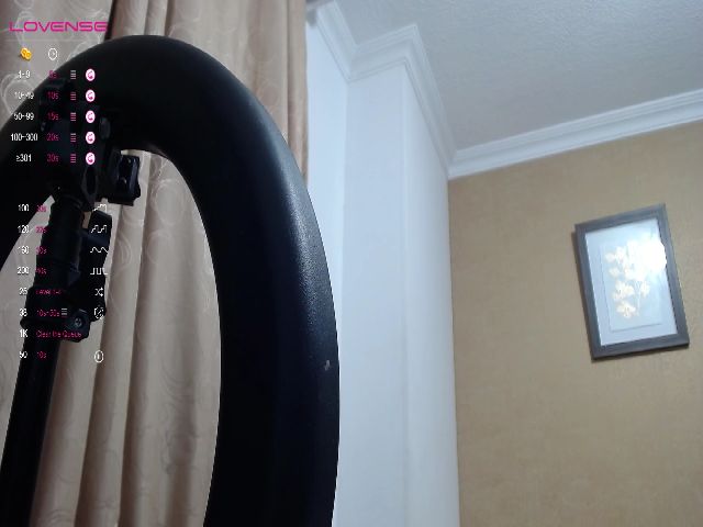 Live sex webcam photo for Violetwalker_ #273692886