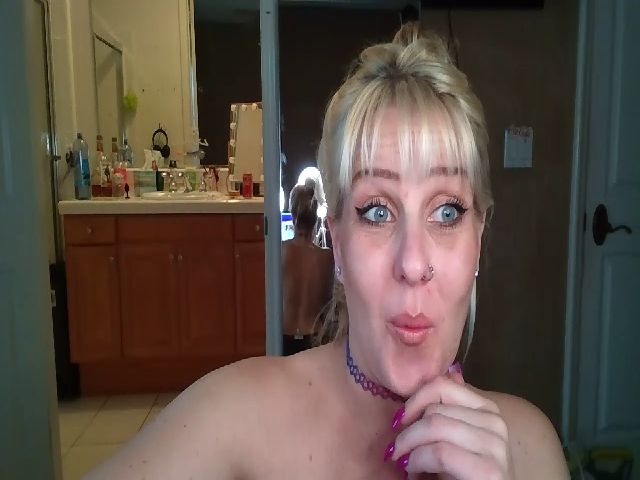 Live sex webcam photo for Viper710 #271822354