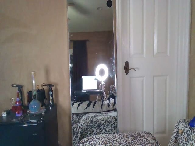 Live sex webcam photo for Viper710 #271881517