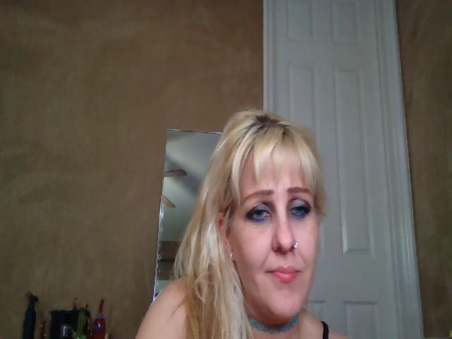 Live sex webcam photo for Viper710 #271893300