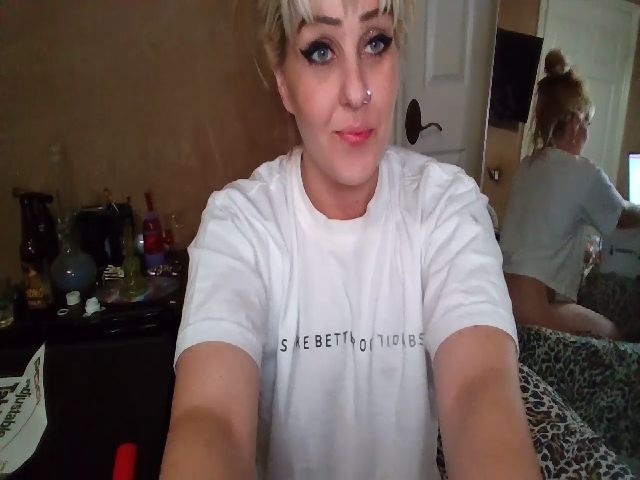 Live sex webcam photo for Viper710 #271907075