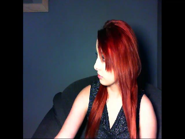 Live sex webcam photo for VirginLuna18 #272084143