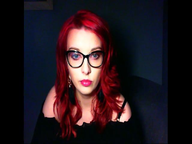 Live sex webcam photo for VirginLuna18 #272553991