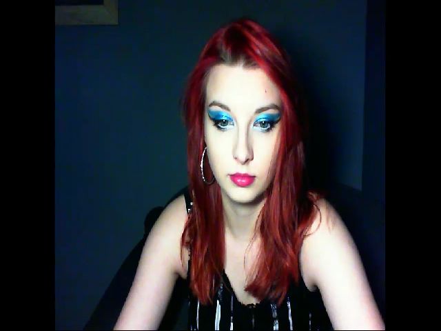 Live sex webcam photo for VirginLuna18 #272663631