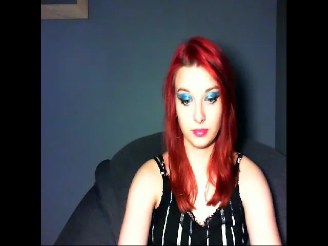 Live sex webcam photo for VirginLuna18 #272664254