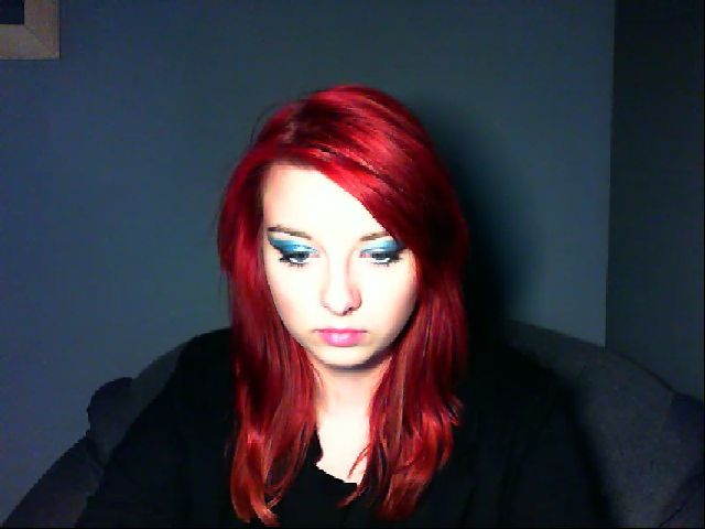 Live sex webcam photo for VirginLuna18 #272689832