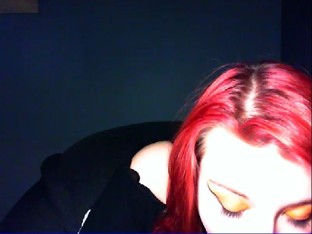 Live sex webcam photo for VirginLuna18 #272793170