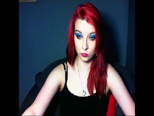 Live sex webcam photo for VirginLuna18 #273178650