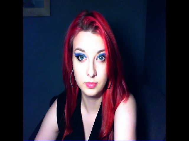 Live sex webcam photo for VirginLuna18 #273476467