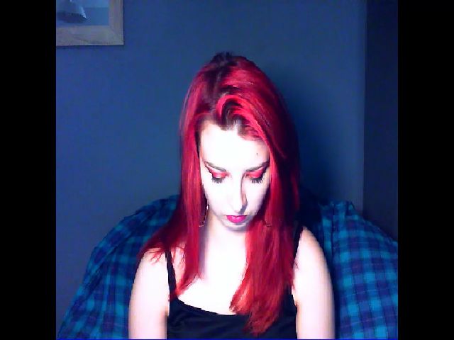 Live sex webcam photo for VirginLuna18 #273591673