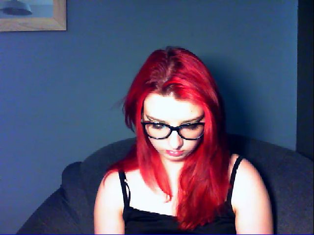 Live sex webcam photo for VirginLuna18 #273677457