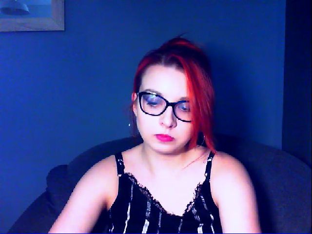 Live sex webcam photo for VirginLuna18 #273888081