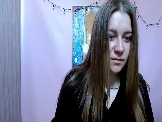 Live sex webcam photo for Vivi_sweet #273698560