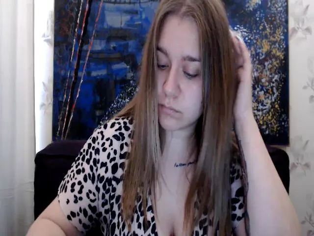 Live sex webcam photo for Vivi_sweet #273786333