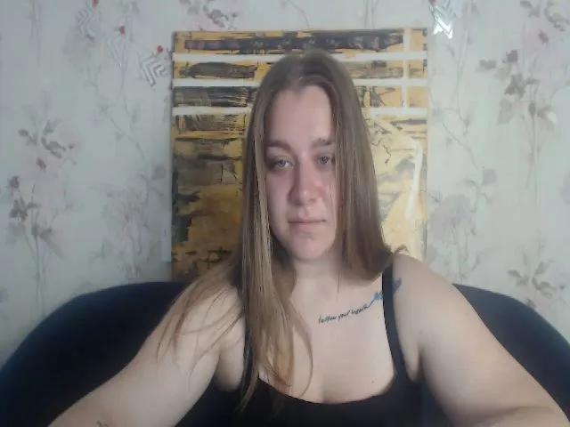 Live sex webcam photo for Vivi_sweet #273811383