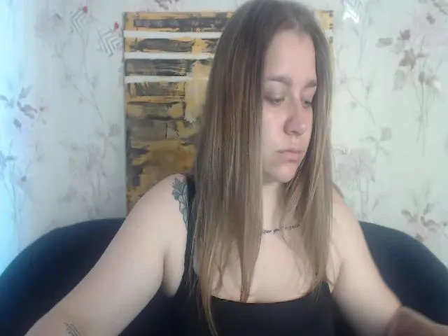Live sex webcam photo for Vivi_sweet #273813373