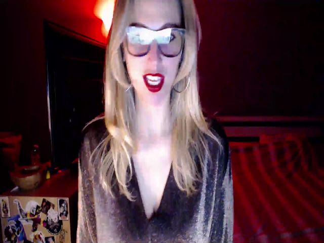 Live sex webcam photo for VivicaCoke #272345604