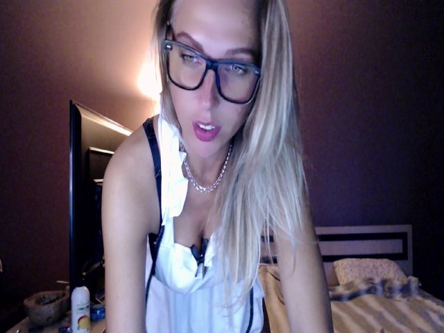 Live sex webcam photo for VivicaCoke #274284374