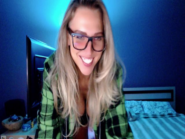 Live sex webcam photo for VivicaCoke #274596345