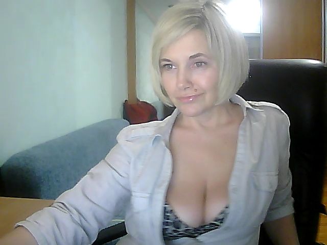 Live sex webcam photo for Vivid_Glance #271819861