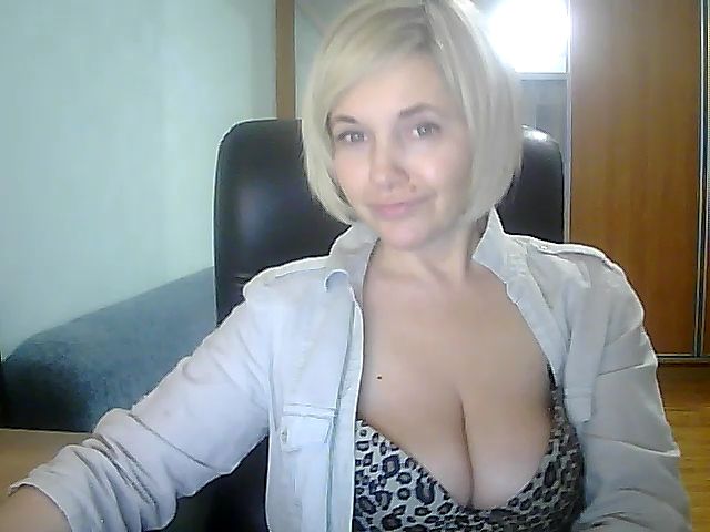 Live sex webcam photo for Vivid_Glance #271823083