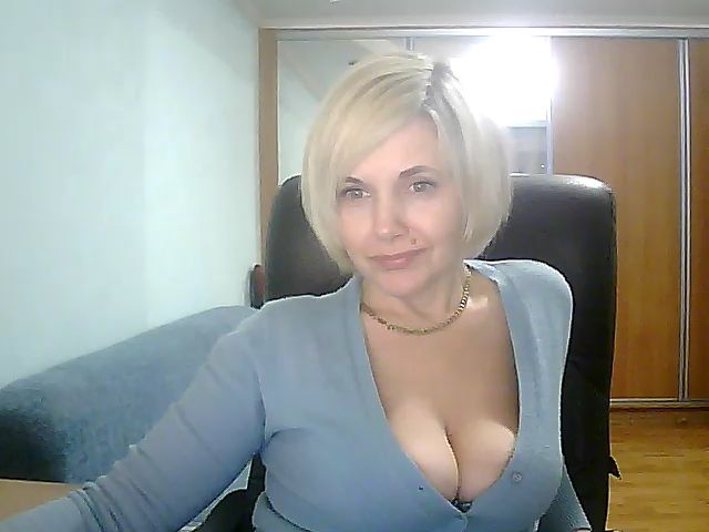 Live sex webcam photo for Vivid_Glance #271888593