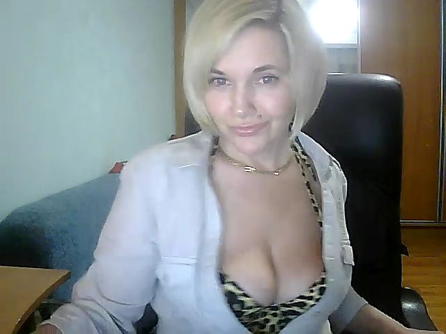 Live sex webcam photo for Vivid_Glance #271945341