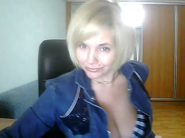 Live sex webcam photo for Vivid_Glance #271967585