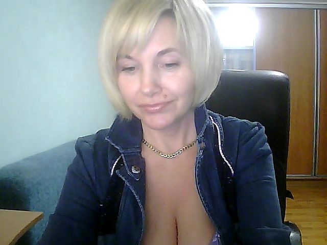 Live sex webcam photo for Vivid_Glance #271980324