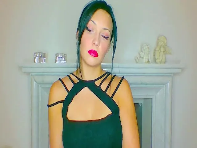 Live sex webcam photo for VivvAmm #275317954