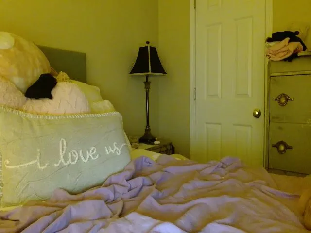 Live sex webcam photo for Vixeyyy #272482786