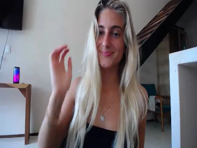Live sex webcam photo for Vodka_Queen #272298737